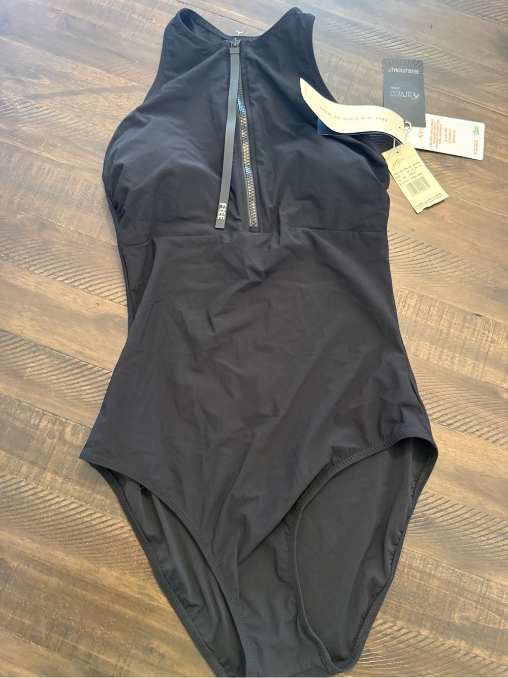 Gottex FREE SPORT DUKE HIGH NECK FRONT ZIP ONE PIECE
